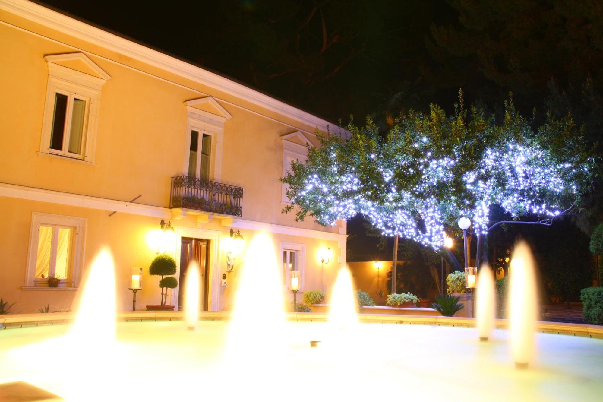 Regis Resort&Wellness Turrivalignani Exterior foto
